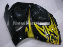 Cargar imagen en el visor de la galería, Black and Golden Factory Style - GSX1300R Hayabusa 08-20