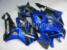 Cargar imagen en el visor de la galería, Black and Blue Factory Style - CBR600RR 05-06 Fairing Kit -