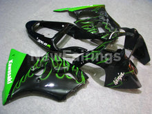 Cargar imagen en el visor de la galería, Black and Green Flame NINJA ZX 6R 00 02 Fairing Kit