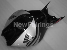 Cargar imagen en el visor de la galería, Black and Silver Repsol - CBR1000RR 04-05 Fairing Kit -
