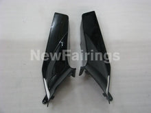 Cargar imagen en el visor de la galería, Black and White Factory Style - CBR600RR 05-06 Fairing Kit -