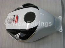 Cargar imagen en el visor de la galería, Black and White PlayBoy - CBR600RR 05-06 Fairing Kit -