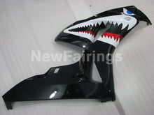 Cargar imagen en el visor de la galería, Black and White Shark - CBR1000RR 06-07 Fairing Kit -