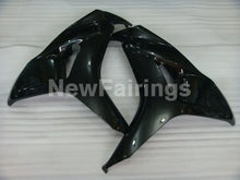 Cargar imagen en el visor de la galería, Gloss Black No decals - CBR1000RR 06-07 Fairing Kit -