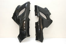 Cargar imagen en el visor de la galería, Black and Red Flame - NINJA ZX-6R 05-06 Fairing Kit