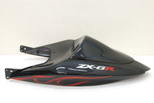 Cargar imagen en el visor de la galería, Black and Red Flame - NINJA ZX-6R 05-06 Fairing Kit