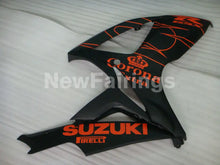 Cargar imagen en el visor de la galería, Matte Black and Orange Corona - GSX-R600 06-07 Fairing Kit