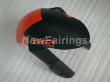Cargar imagen en el visor de la galería, Matte Black and Orange Corona - GSX-R600 06-07 Fairing Kit