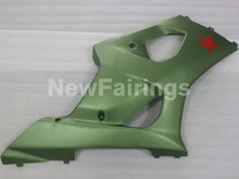 Cargar imagen en el visor de la galería, Matte Green Factory Style - GSX - R1000 03 - 04 Fairing Kit