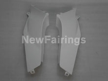 Cargar imagen en el visor de la galería, Matte White No decals - CBR600RR 03-04 Fairing Kit -
