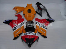 Cargar imagen en el visor de la galería, Orange Red and Black Repsol - CBR1000RR 08-11 Fairing Kit -