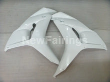 Cargar imagen en el visor de la galería, Pearl White and Black No decals - CBR1000RR 06-07 Fairing