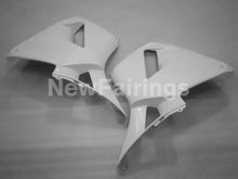 Cargar imagen en el visor de la galería, Pearl White with gold decal Factory Style - CBR600RR 05-06