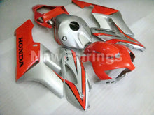Cargar imagen en el visor de la galería, Red and Silver Factory Style - CBR1000RR 04-05 Fairing Kit -