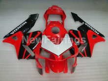 Cargar imagen en el visor de la galería, Red and White Black Factory Style - CBR600RR 03-04 Fairing