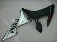 Cargar imagen en el visor de la galería, Silver and Matte Black Factory Style - YZF-R1 02-03 Fairing