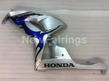 Cargar imagen en el visor de la galería, Silver Blue Flame - CBR1000RR 06-07 Fairing Kit - Vehicles &amp;