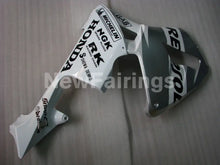 Cargar imagen en el visor de la galería, Silver and White Repsol - CBR600RR 03-04 Fairing Kit -