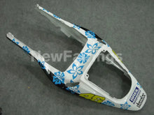 Cargar imagen en el visor de la galería, White and Black Blue Nastro Azzurro - CBR600RR 03-04 Fairing