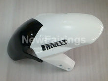 Cargar imagen en el visor de la galería, White and Black Corona - GSX - R1000 03 - 04 Fairing Kit