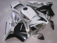 Cargar imagen en el visor de la galería, White and Black Factory Style - CBR600RR 03-04 Fairing Kit -