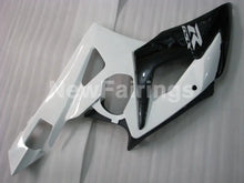 Cargar imagen en el visor de la galería, White and Black Factory Style - GSX - R1000 05 - 06 Fairing