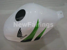 Cargar imagen en el visor de la galería, White and Black Silver HANN Spree - CBR600 F3 97-98 Fairing