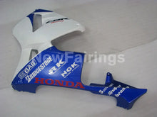 Cargar imagen en el visor de la galería, White Blue and Red Factory Style - CBR600RR 05-06 Fairing