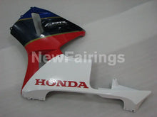 Cargar imagen en el visor de la galería, White Red and Blue Factory Style - CBR600RR 05-06 Fairing