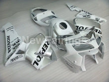 Cargar imagen en el visor de la galería, White and Silver Repsol - CBR600RR 05-06 Fairing Kit -