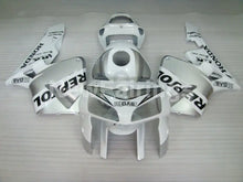 Cargar imagen en el visor de la galería, White and Silver Repsol - CBR600RR 05-06 Fairing Kit -